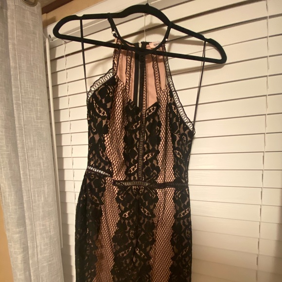 Cute black and nude lace dress sz M
CHECK OUT MY $10 ITEMS! - Picture 7 of 9